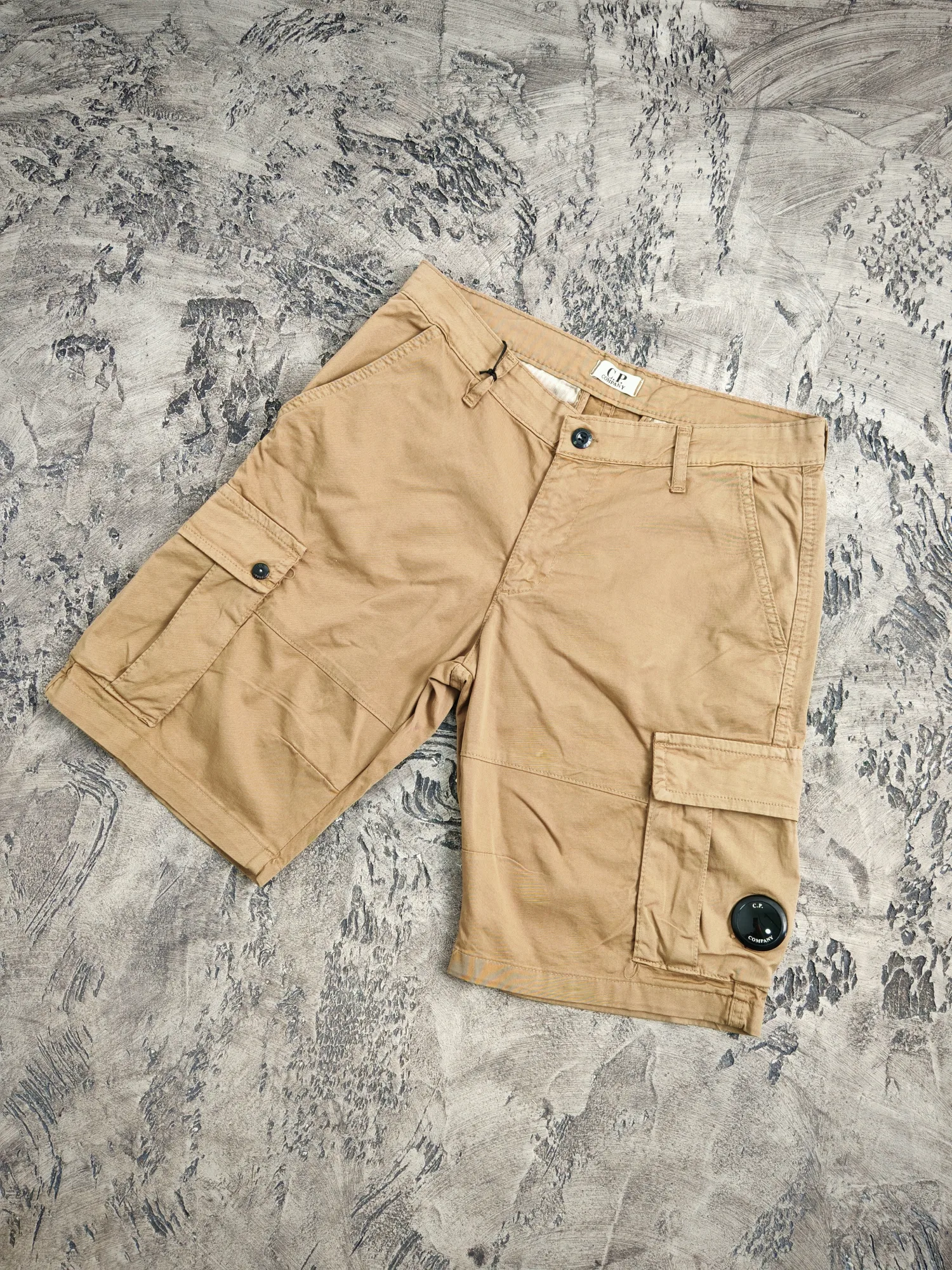 CP Company Cargo Šorc krem — slika 2