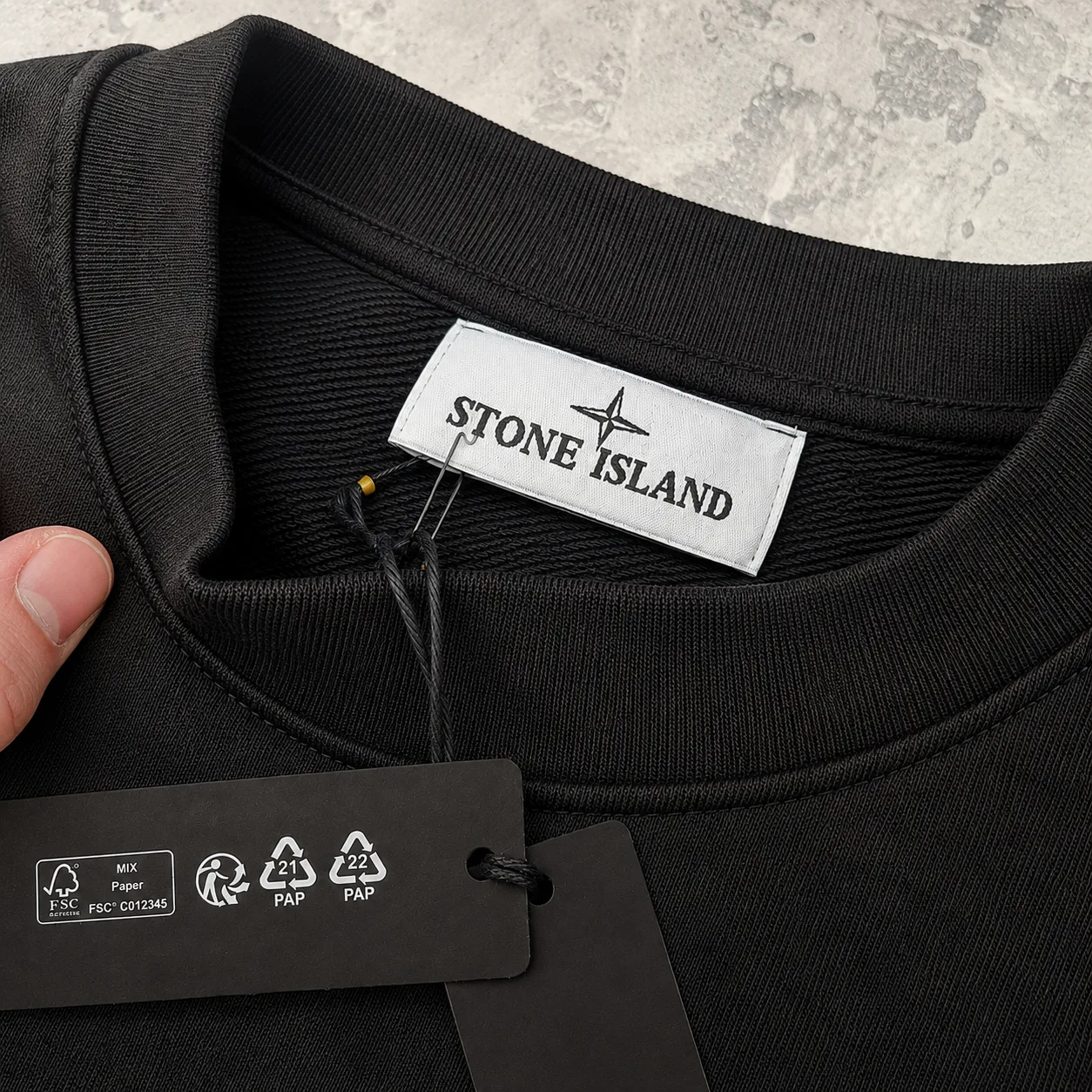 Stone Island crew neck crni — slika 5
