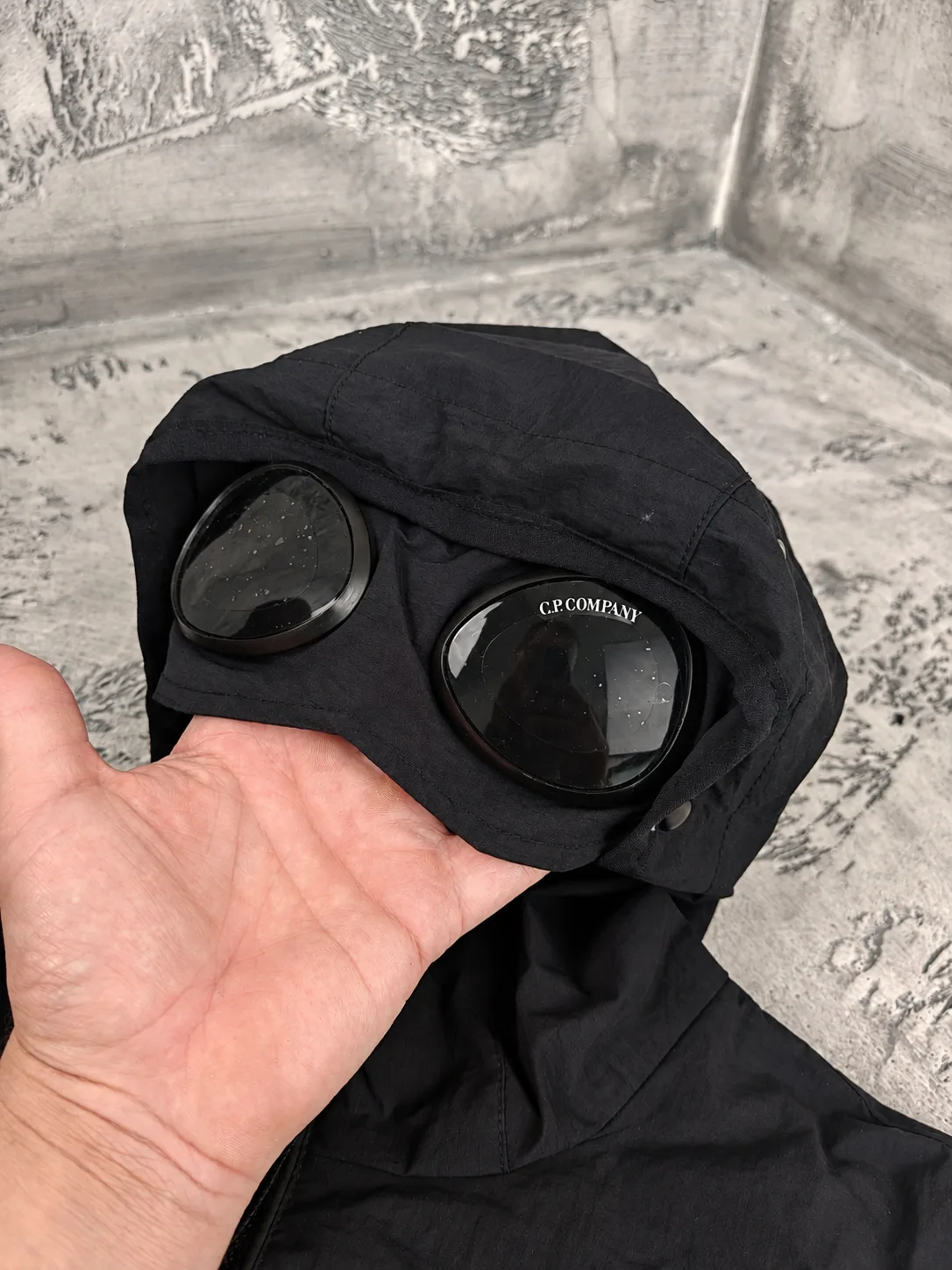 CP Company Googles jakna crna — slika 7