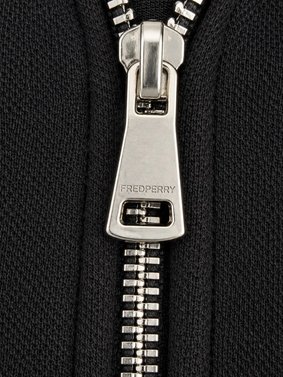 Fred Perry half zip crni — slika 4