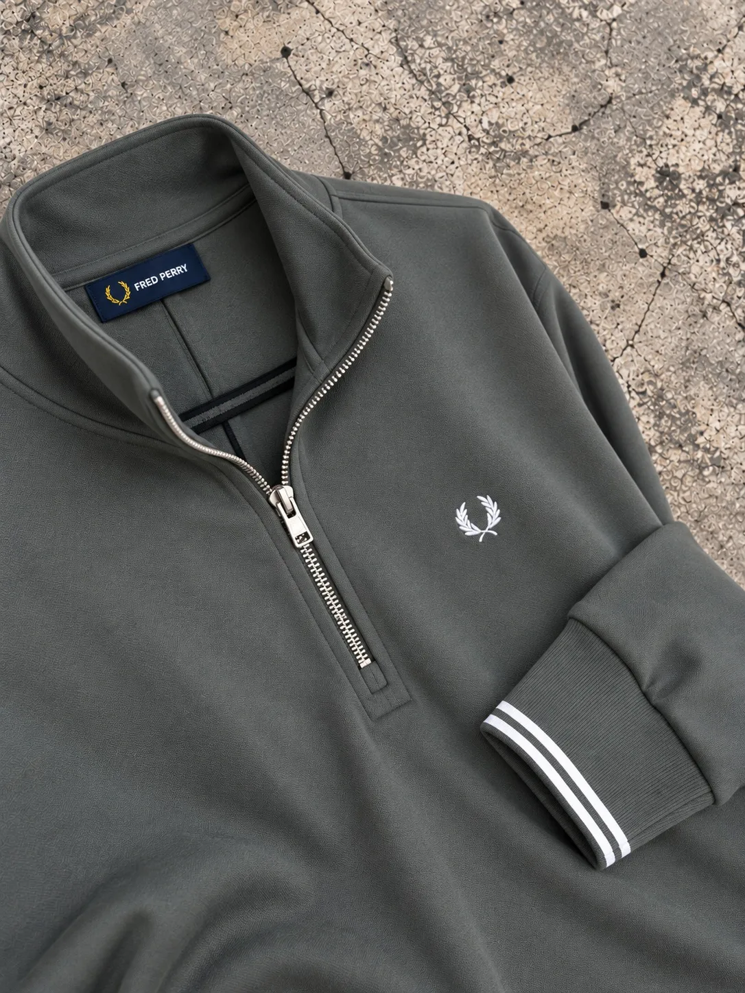 Fred Perry half zip classic sivi — slika 2