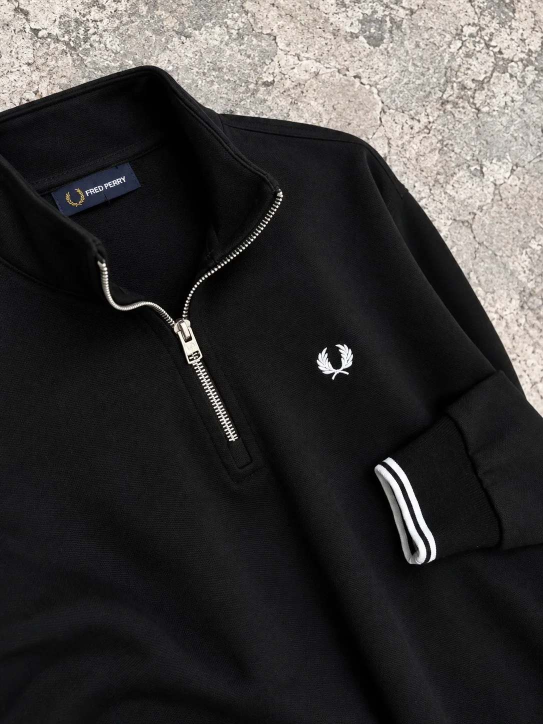 Fred Perry half zip classic crni — slika 2