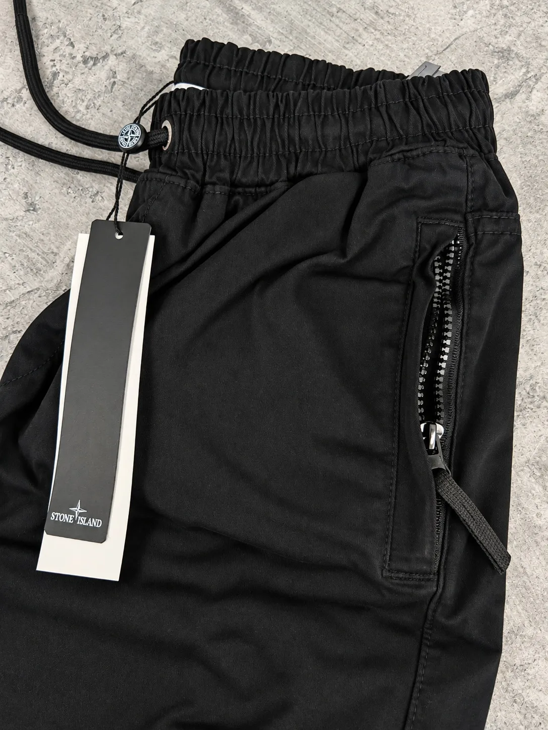 Stone Island cargo pantalone crna — slika 3